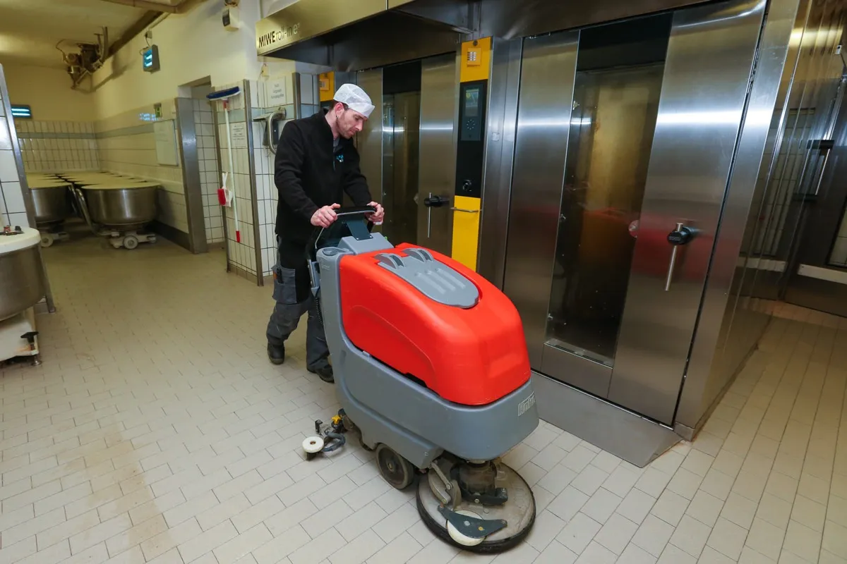 Industriereinigung Berlin – Anlagenpflege in Berlin – Bild 4